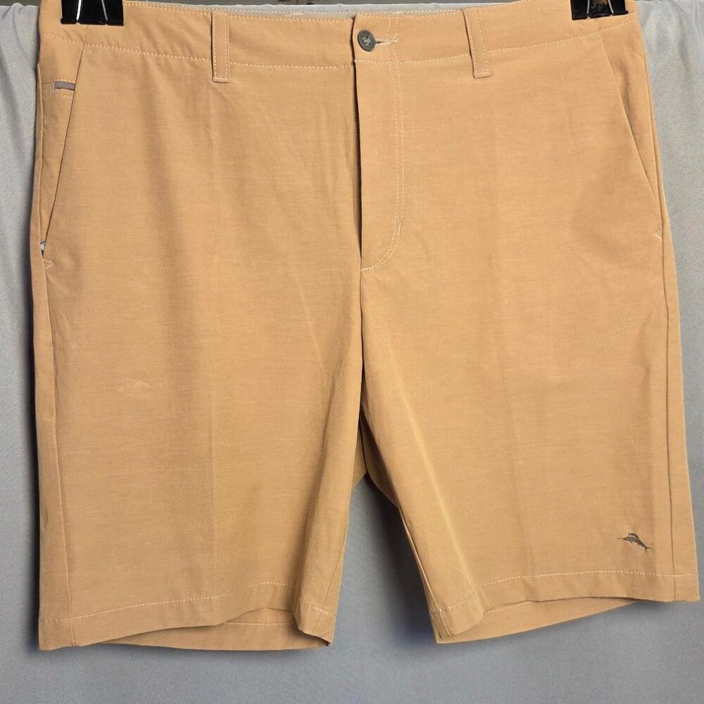 Tommy Bahama Men's Shorts Chip and Run 10 inch Stretch Stone Khaki Size 38 NWT